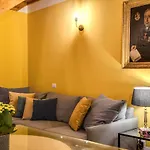 Casa Hosteno 4* نابولي