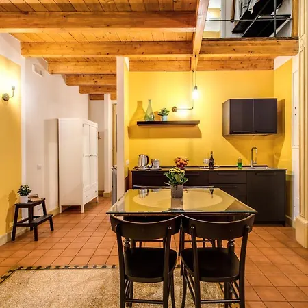 Casa Hosteno Neapol